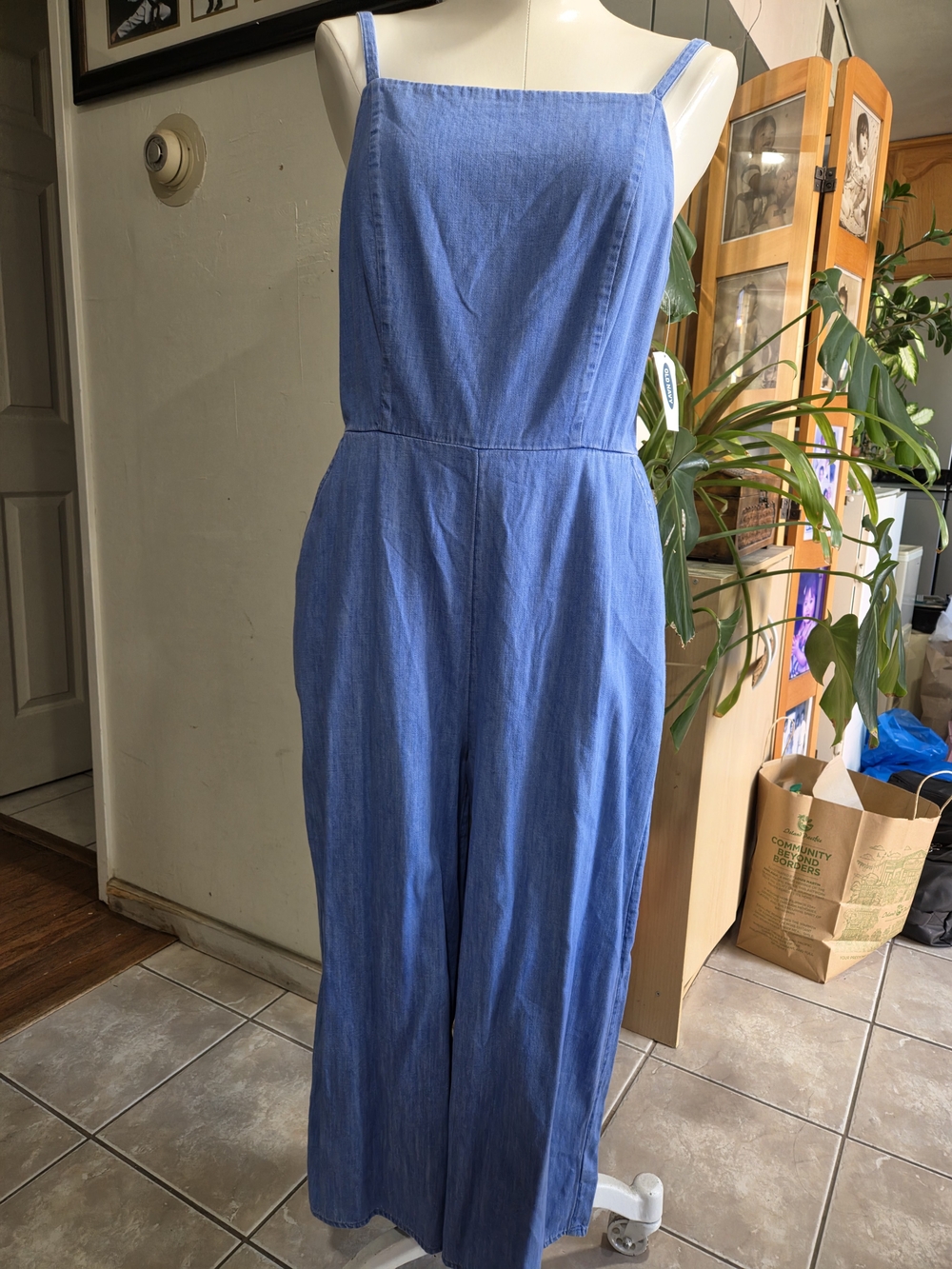 Womens Wide-Leg Jumpsuit NWT